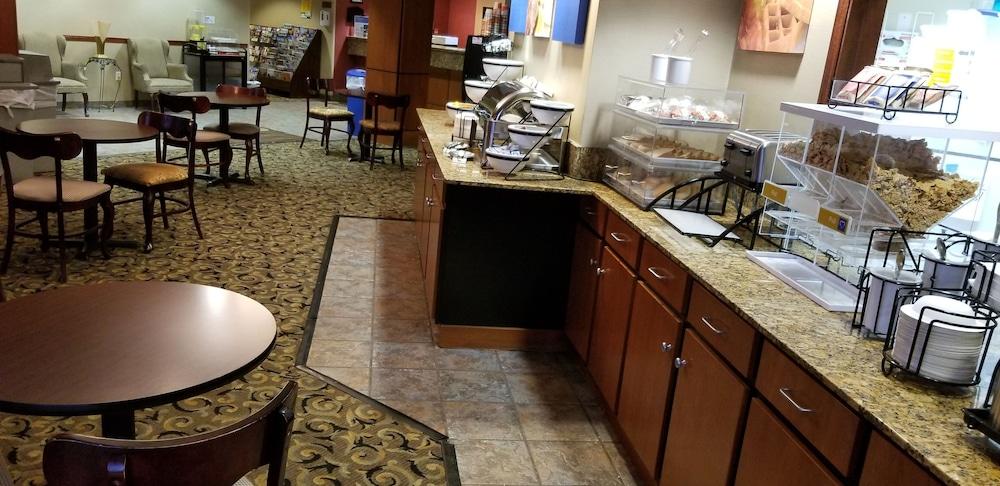 Fairbridge Inn & Suites Batavia-Darien Amusement Park Εξωτερικό φωτογραφία