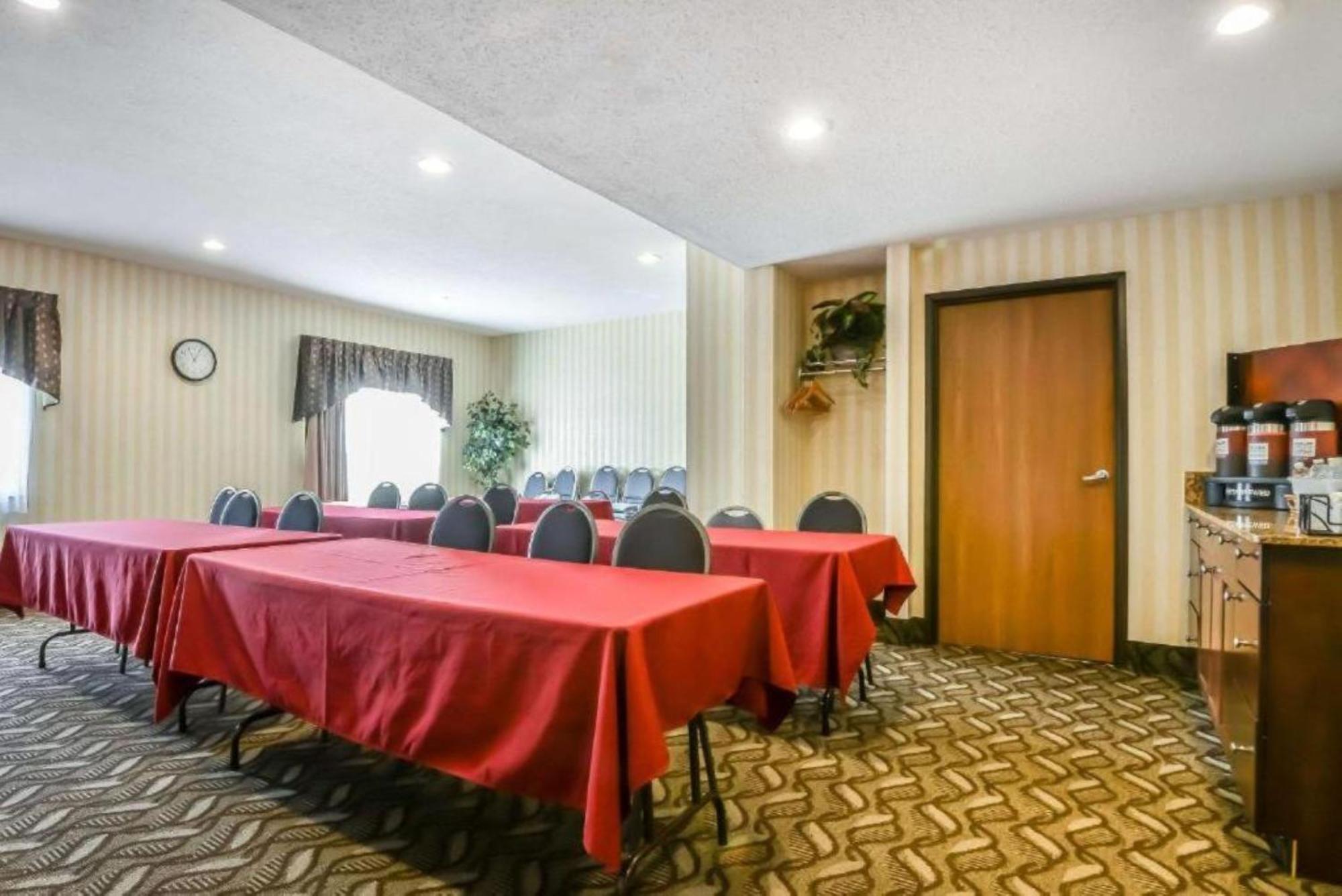 Fairbridge Inn & Suites Batavia-Darien Amusement Park Εξωτερικό φωτογραφία